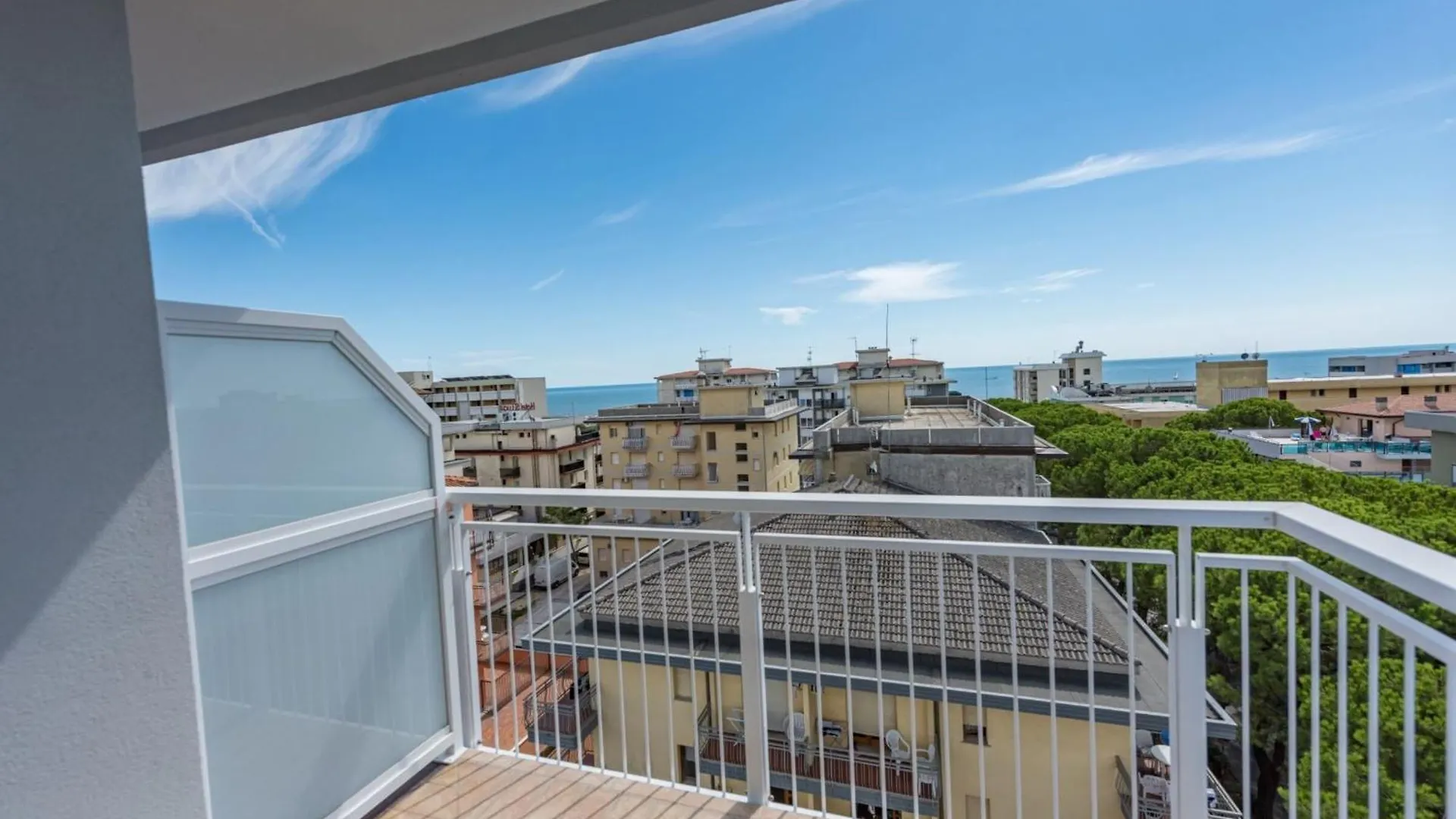 Spacious Flat With Sea View Terrace - Beahost ビビオーネ
